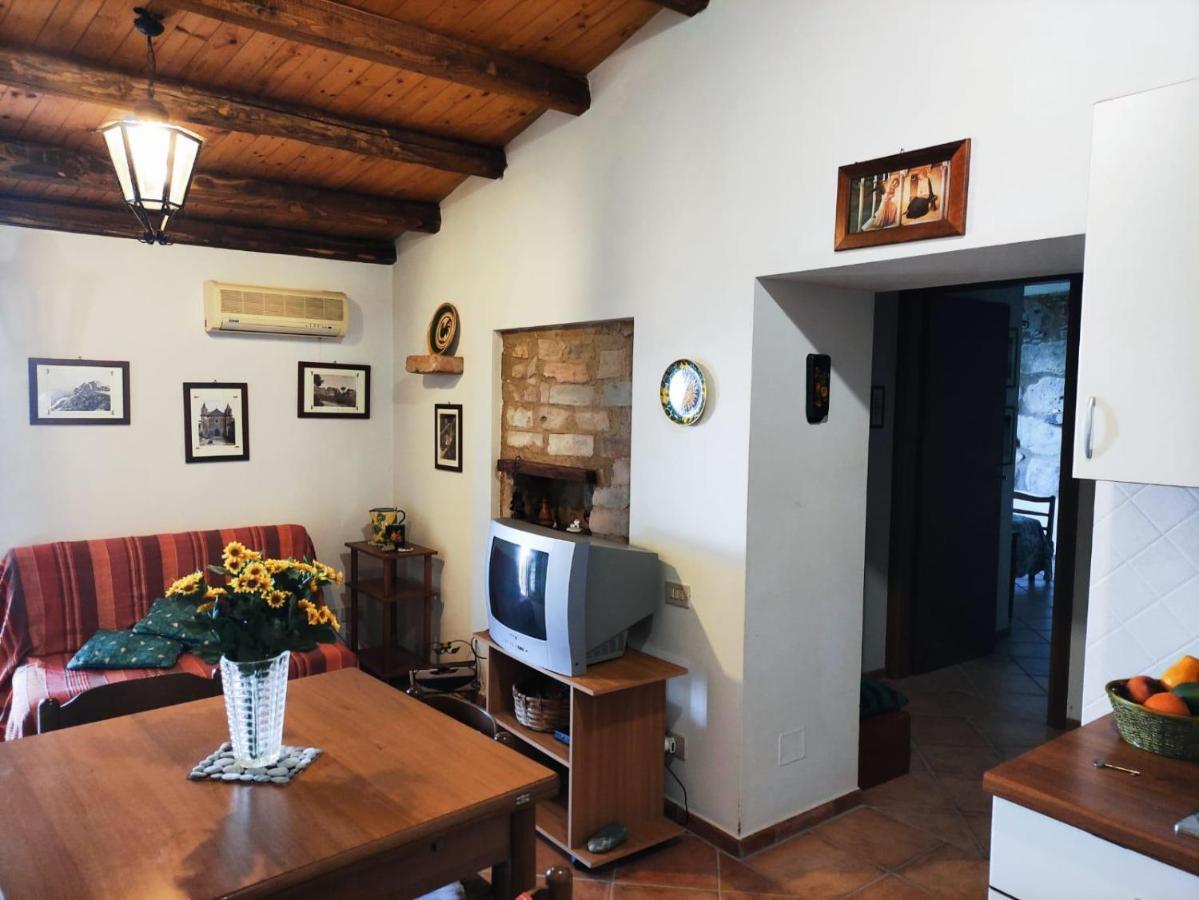 A Casa Di Peppino Villa Greco ティンダリ エクステリア 写真